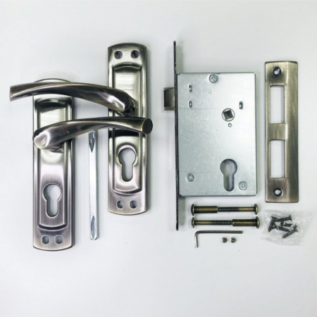 5523 - 4 AB_живое фото